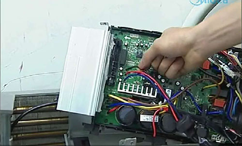 南部美的空调电话是多少